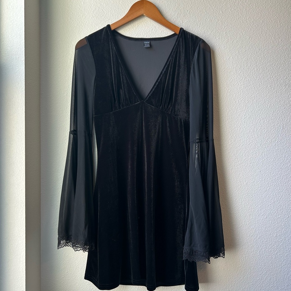 SHEIN Black Crushed Velvet Bell Sleeve Mini Dress